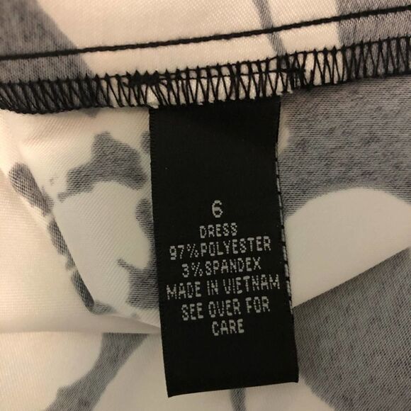 I.N. Studio Dress Black and White Floral Size 6 - Picture 9 of 11